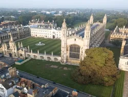 Combined Cambridge University Walking & Punting Tour With King’s College